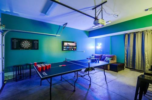 Game Room and Skydeck - Book Today in Nashville, USA
