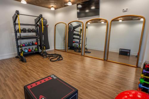 Modern Brand New 3BR 2B Apt in Heart of Athens in Athens, USA