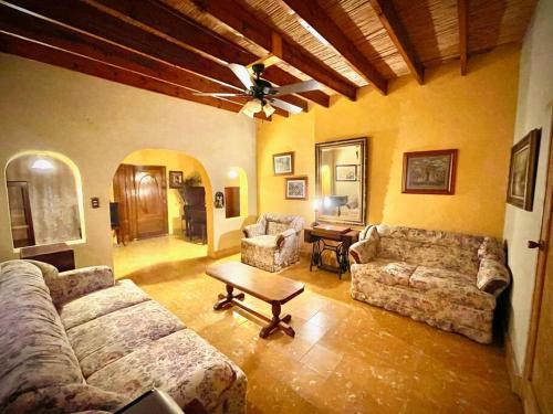 Suite Colonial en Parras de la Fuente in Zona Centro