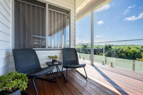 Sea&Country Kiama - Stunning Views-Relaxing-Spacious-Deck-EVC