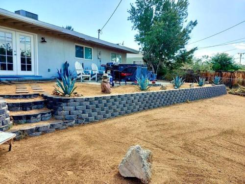 Cozy Stylish Home in the Heart of JT Village in Joshua Tree, USA