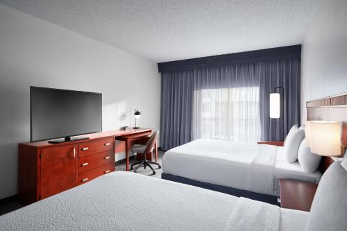 2 queen beds