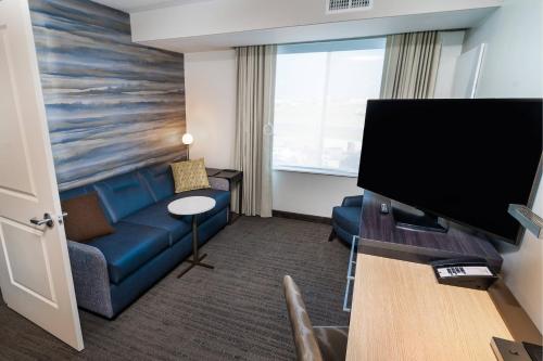 2 Bedroom Suite