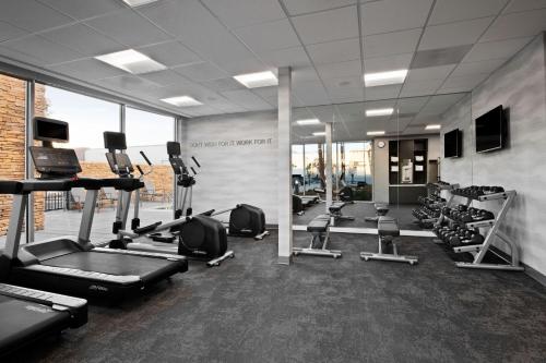 Fairfield by Marriott Inn & Suites Chino - 피트니스 센터