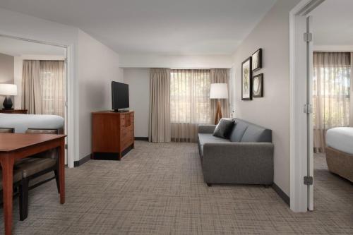 2 bedrooms, 3 beds