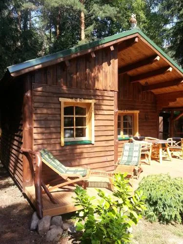 Holzhaus Waldwichtel am Wald und See in Neuruppin, Deutschland