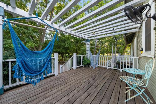 3 Houses 30 guests Country 14 acre Pecan Orchard in 聖馬可斯