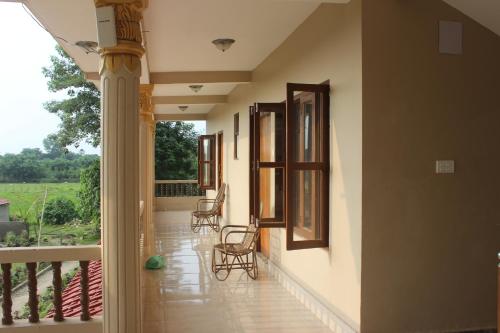 room detail thumbnail 1