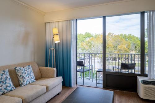 Courtyard by Marriott - Naples, Naples (photo 6)