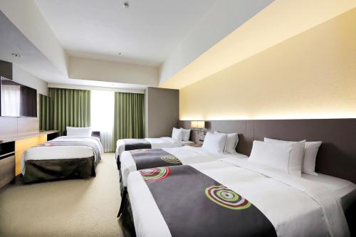 Triple - Non-Smoking