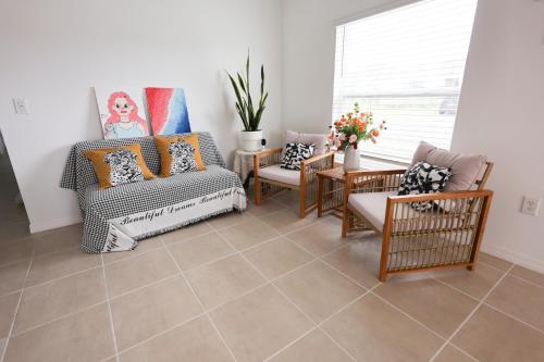 Cozy 3BR Shared House near Orlando Attractions