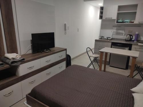 Double Room image 5