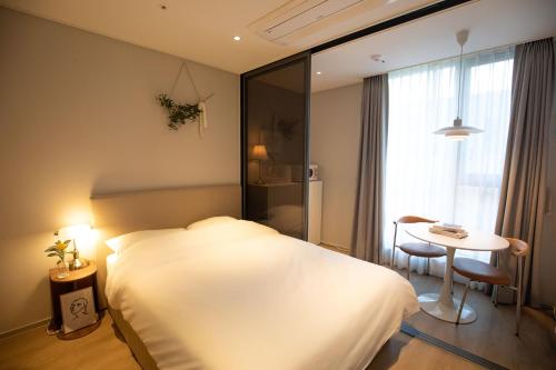 WECO STAY Namsan Room Type - Standard Double
