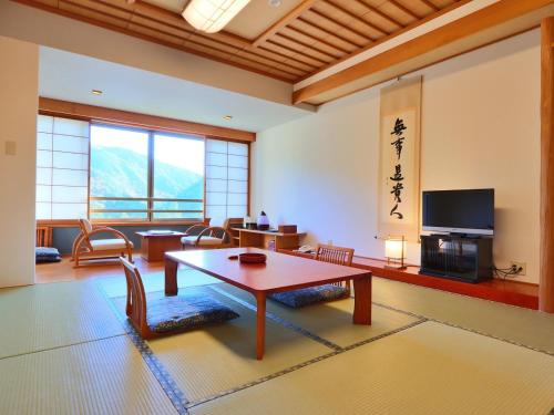 Standard Family Room