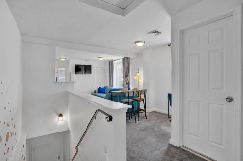 Modern Renovated & Comfy East Germantown Adobe in Philadelphia, USA
