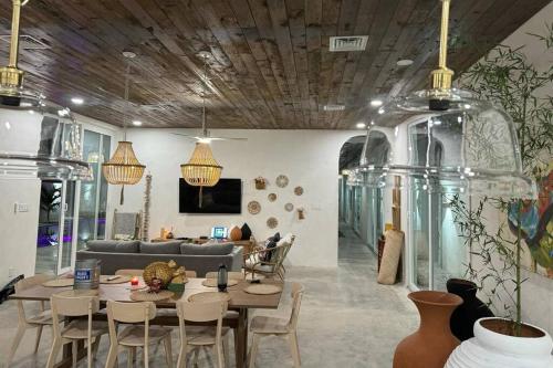 CASA LUNA ¡Piscina y Playa! – khách sạn tại Salitran