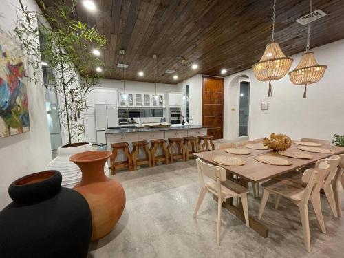 Attrezzature e servizi, CASA LUNA ¡Piscina y Playa! in Salitran