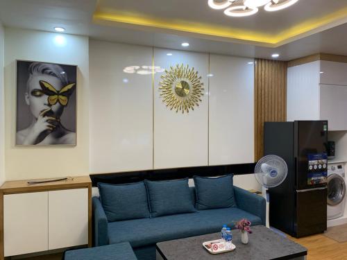 One-Bedroom Apartment image 5