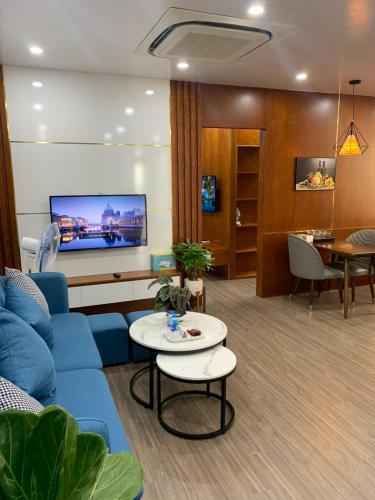 One-Bedroom Apartment image 3
