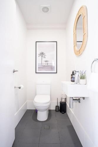 Apartment image 6