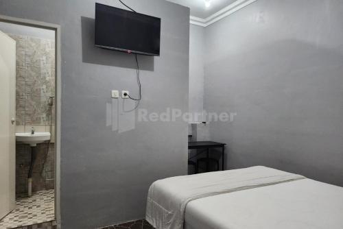 Standard Double Room image 3
