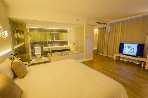 Crystal Hotel Hat Yai Room Type - Honeymoon Suite