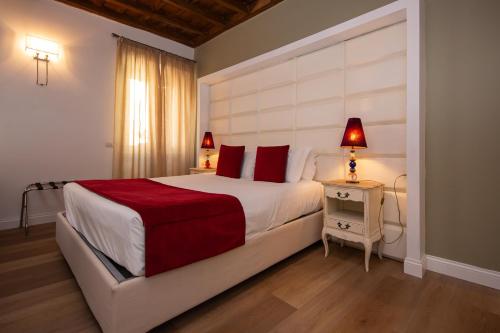 Town House Spagna- luxury Rooms with Jacuzzi Bath, Roma (foto 10)