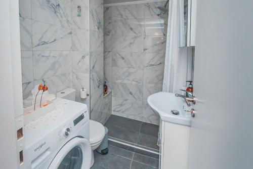 Kolonaki Stay Studio - image 4