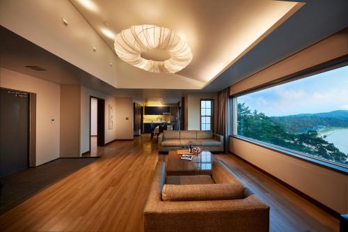 El Dorado Resort in Sinan-gun