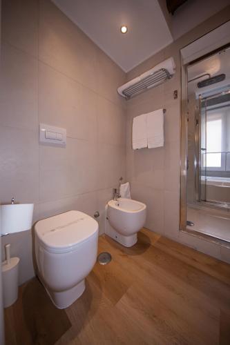 Town House Spagna- luxury Rooms with Jacuzzi Bath, Roma (foto 6)
