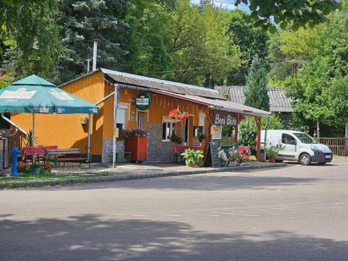 Ravintola, Kristóf Vendégház (Kristof Vendeghaz) in Bükkszék 