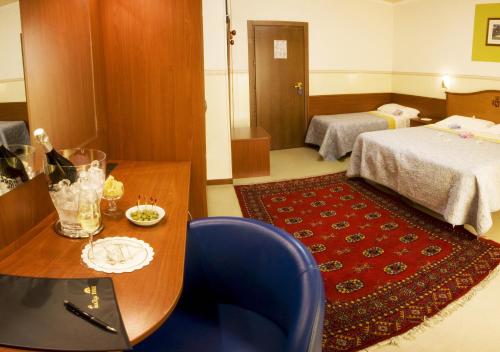 Triple Room image 3