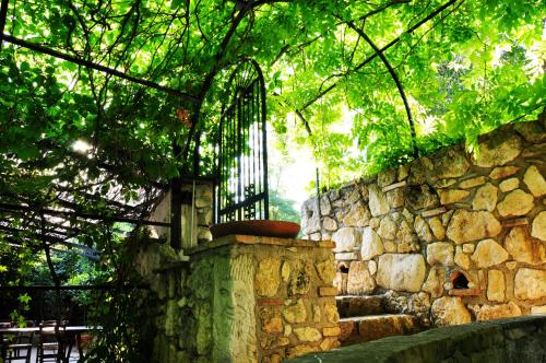 Iekārtas, Agriturismo Tholos in Roccamorice