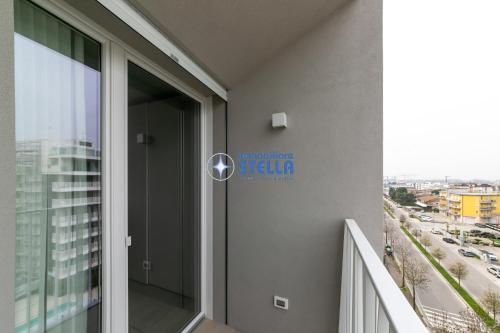 Apartment with Terrace image 7