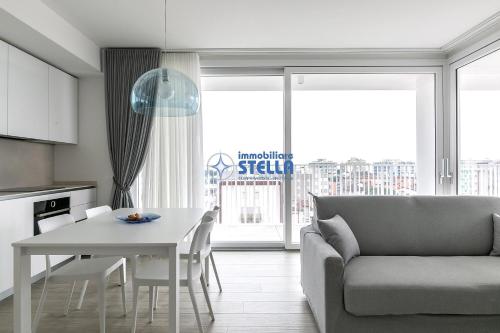 Apartment with Terrace image 6
