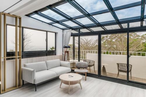 MODA & the MOON in Gongguan Község