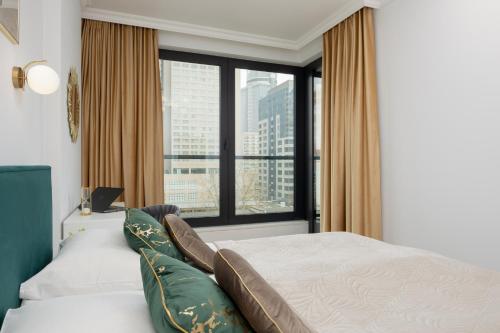 Elegant Apartment near Rondo ONZ by Renters Prestige - Warsaw