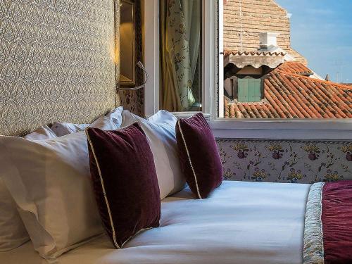 538405839 Hotel Papadopoli Venezia - MGallery Collection