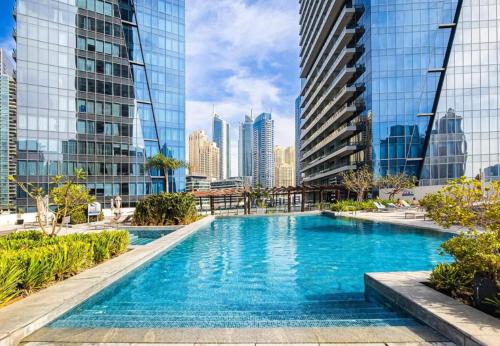 Panoramic 1BR Stunning Marina Views Near JBR Beach by Maxx Value Homes, Dubai (foto 5)