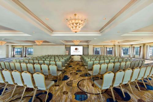 Meeting room / ballrooms, DoubleTree by Hilton San Pedro - Port of Los Angeles in Palos Verdes
