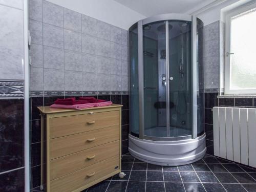 Five-Bedroom Holiday Home image 6