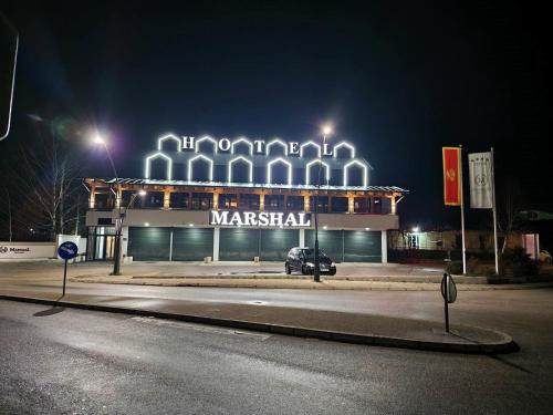 . Hotel Marshal