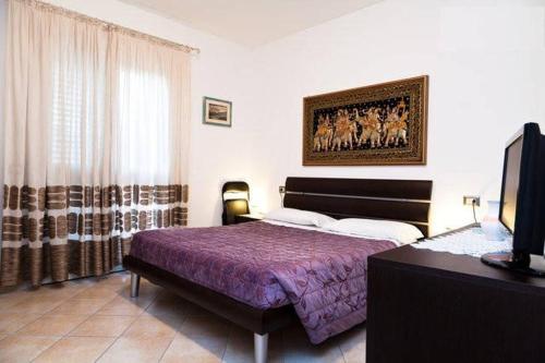 1 king bed, 1 twin bed