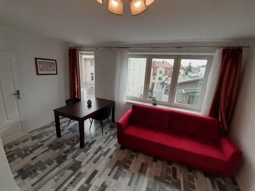 One-Bedroom Apartment image 1