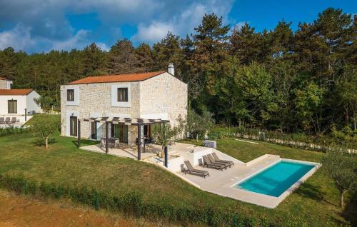 Villa-Veritas, Višnjan