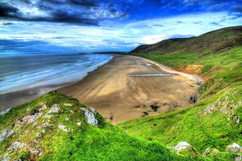 Ocean Breeze, Gower Holiday Village. Allows Dogs