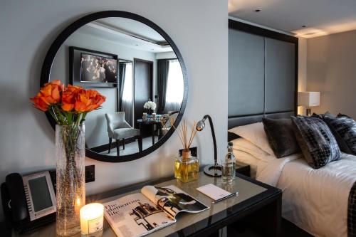 One Warwick Park Hotel - image 4