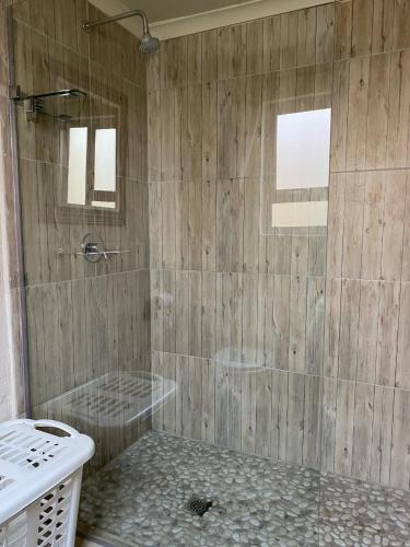Pancuran, The Bed in the Shed in Alkmaar