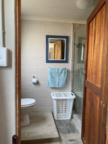 Kamar Mandi, The Bed in the Shed in Alkmaar