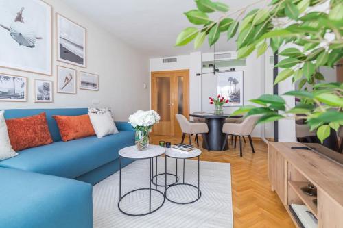 Apartamento con parking y piscina, Madrid (photo 3)